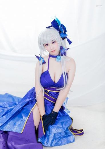 美女吻戏