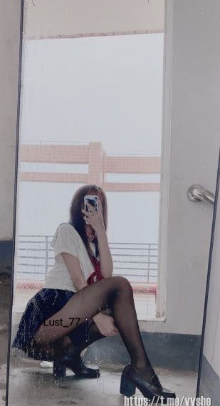 为什么老师在这里第一季第一集