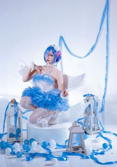 性极强的岳让我满足的导演