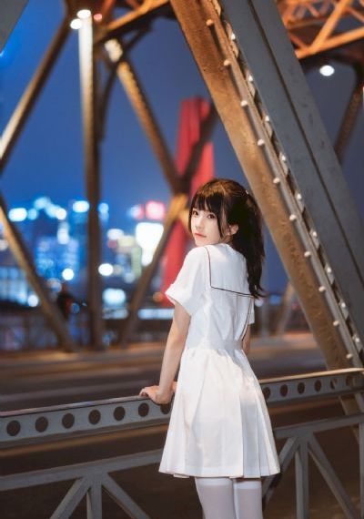 年轻母亲免费看