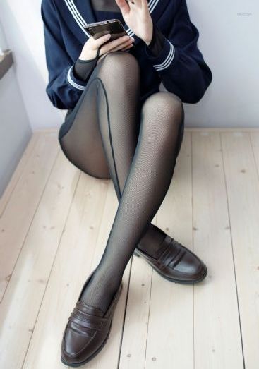 鞠婧祎签约大雷